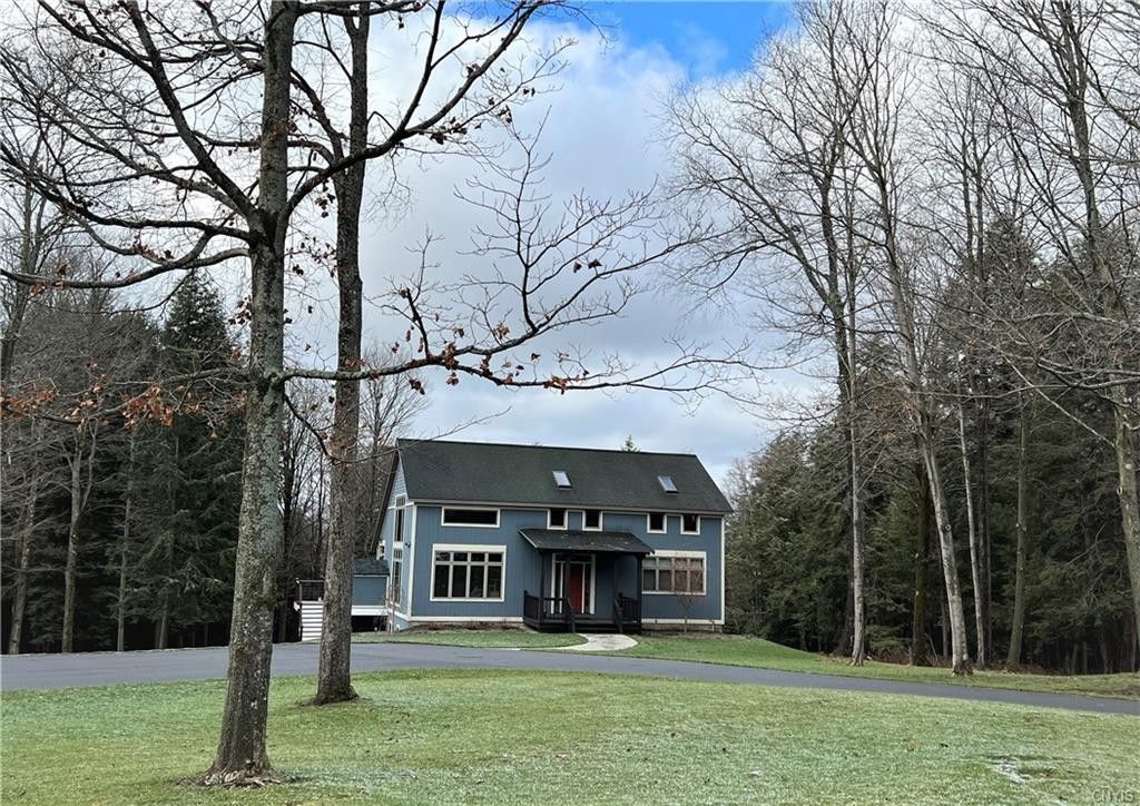 5.69 acres in Madison County, New York