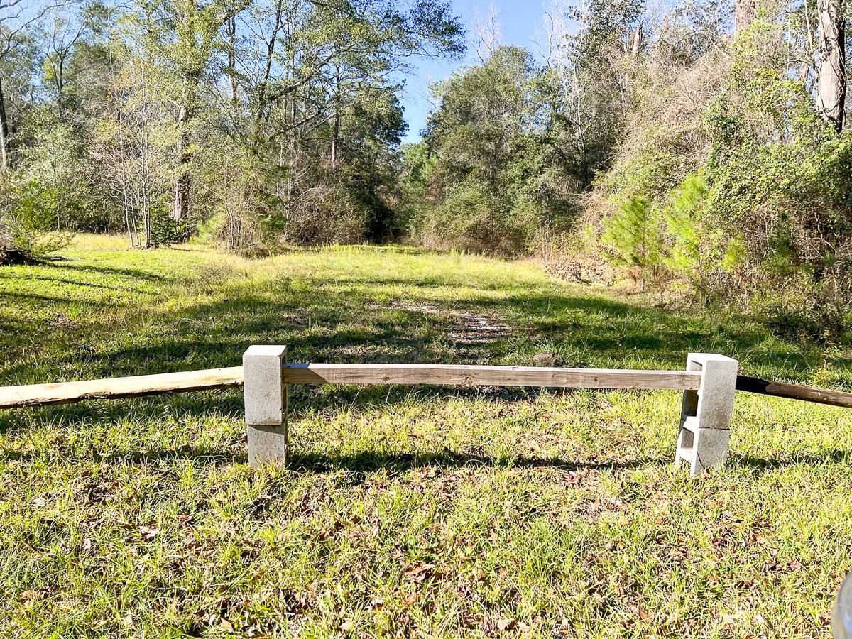 Ponderosa Circle, Conroe, TX 77302