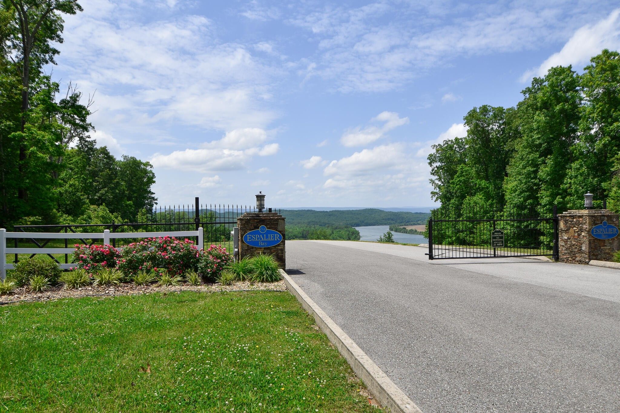 1.36 acres in Meigs County, Tennessee