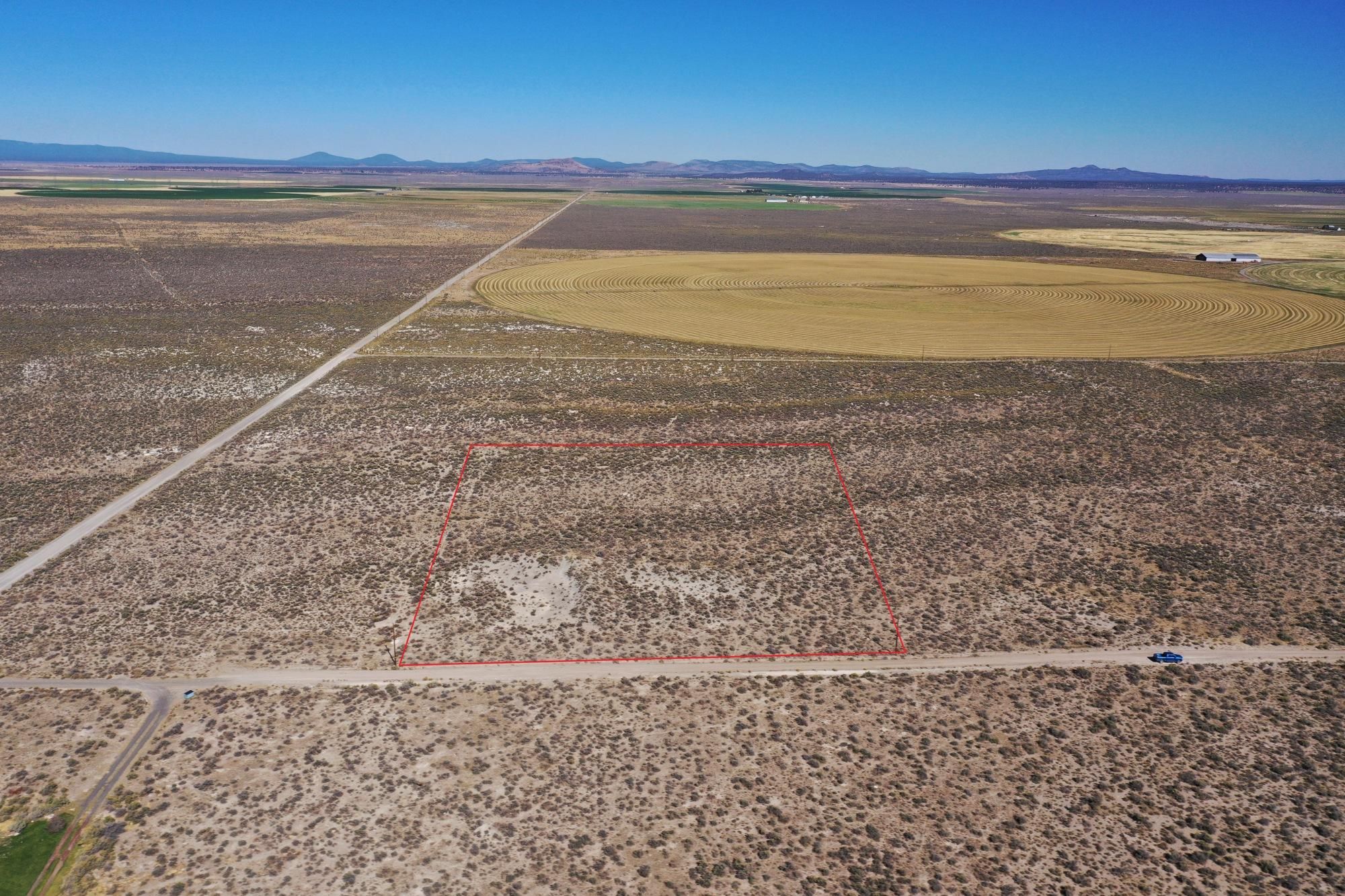 5.47 acres in Lake County, Oregon