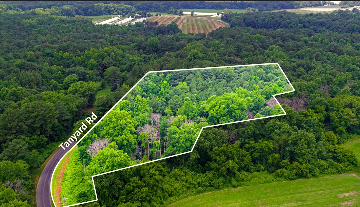 2 acres in Caroline County, Maryland