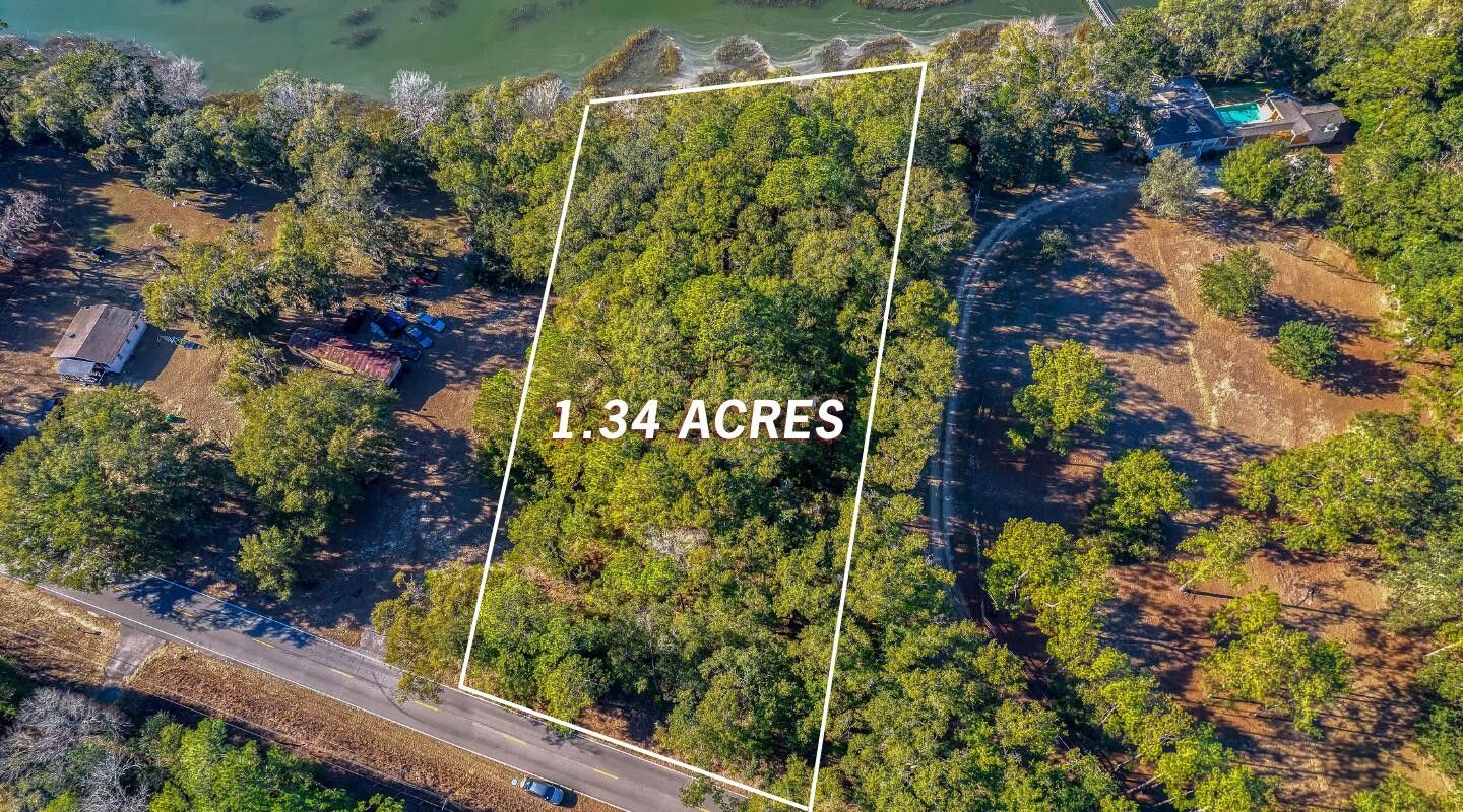 1.34 acres in Charleston County, South Carolina