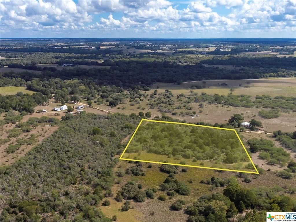 5.49 acres in Lavaca County, Texas