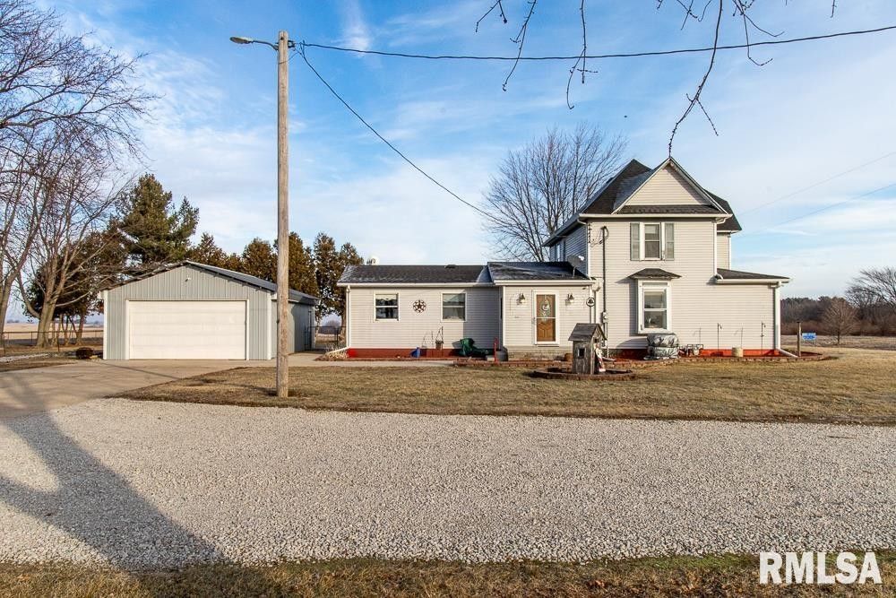 1 acres in Henry County, Illinois