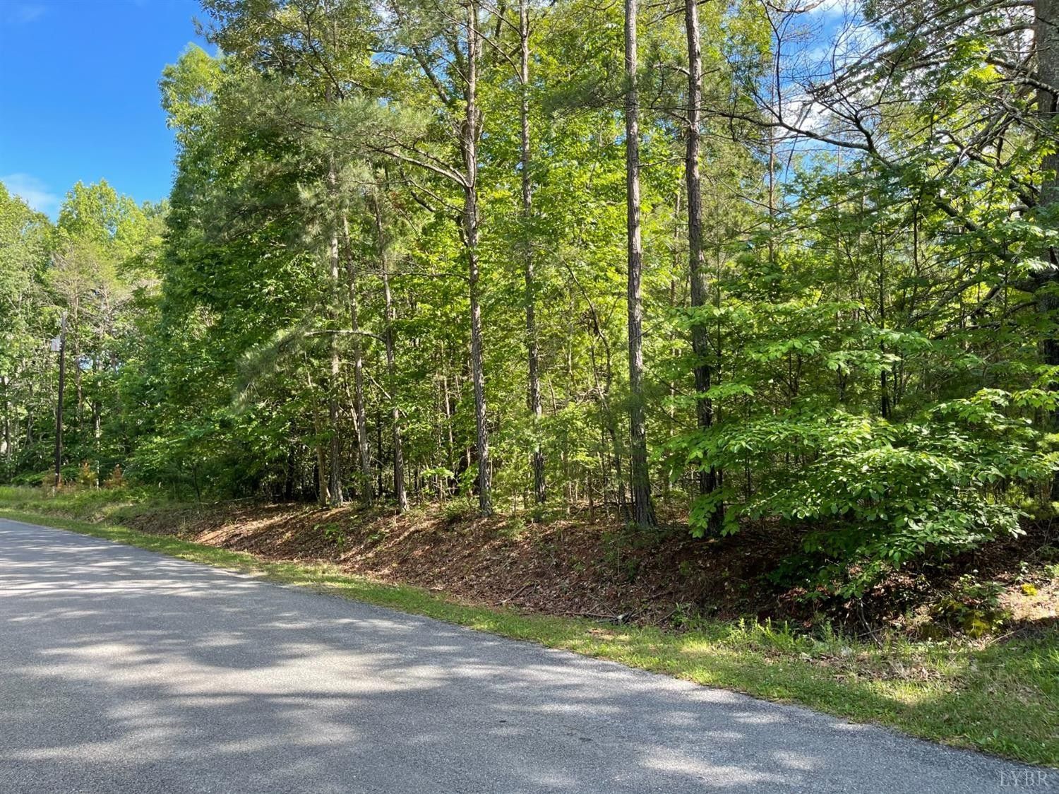 2.18 acres in Amherst County, Virginia