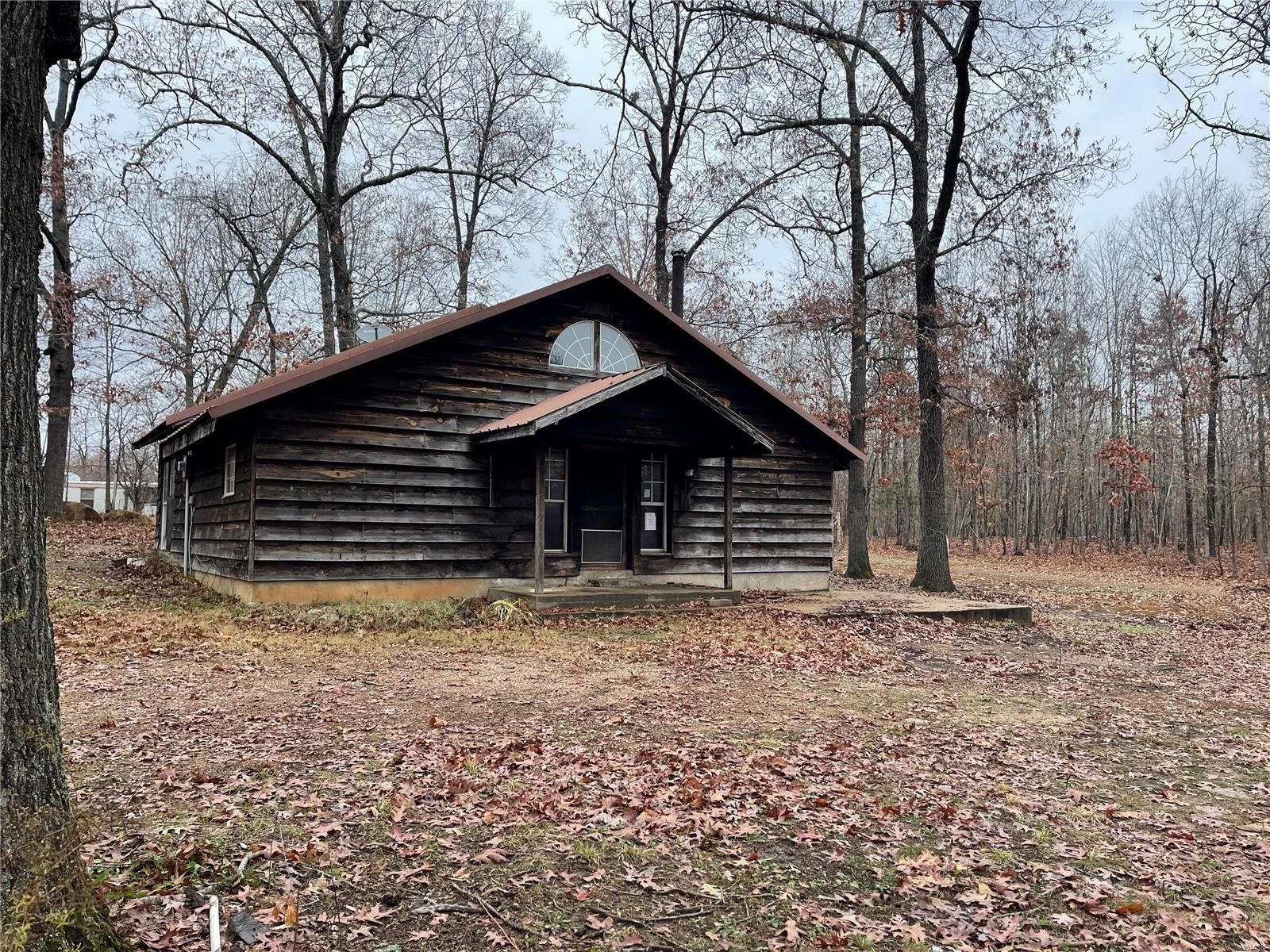 1.6 acres in Ripley County, Missouri