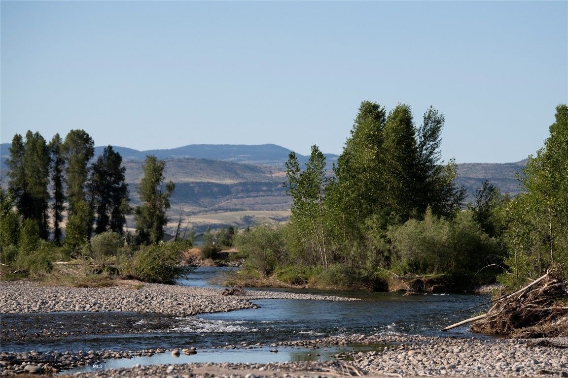 38.56 acres in Gallatin County, Montana