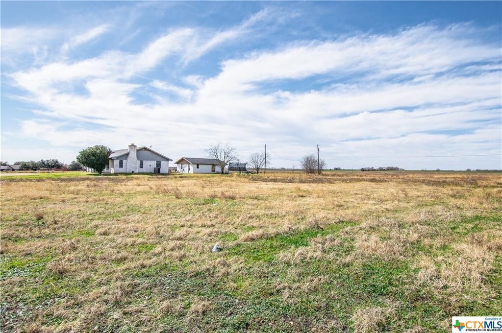 2.42 acres in Milam County, Texas