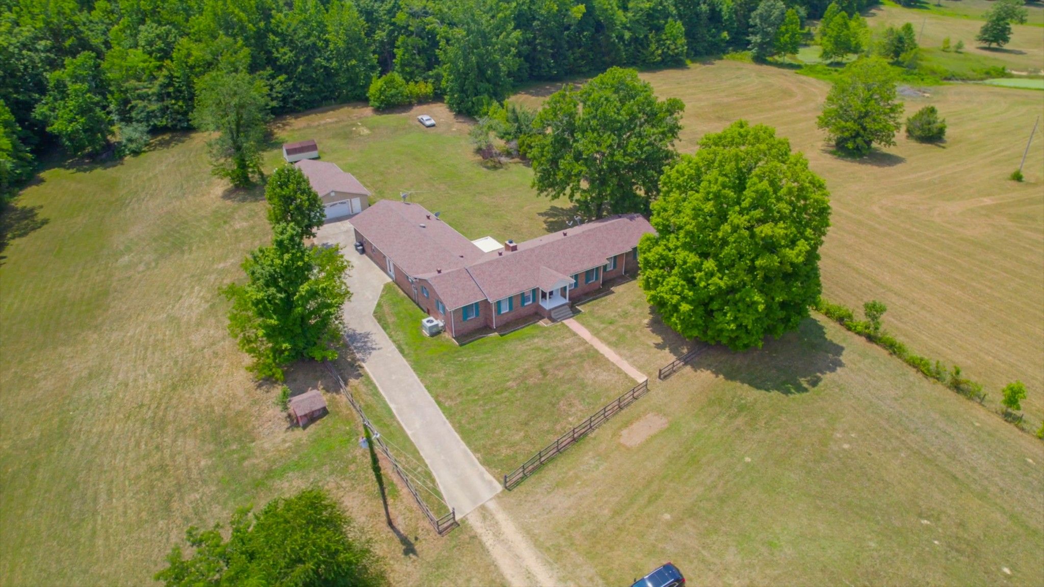 6.58 acres in Lewis County, Tennessee