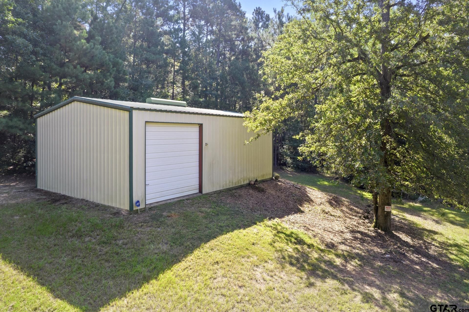 10 acres in Cass County, Texas