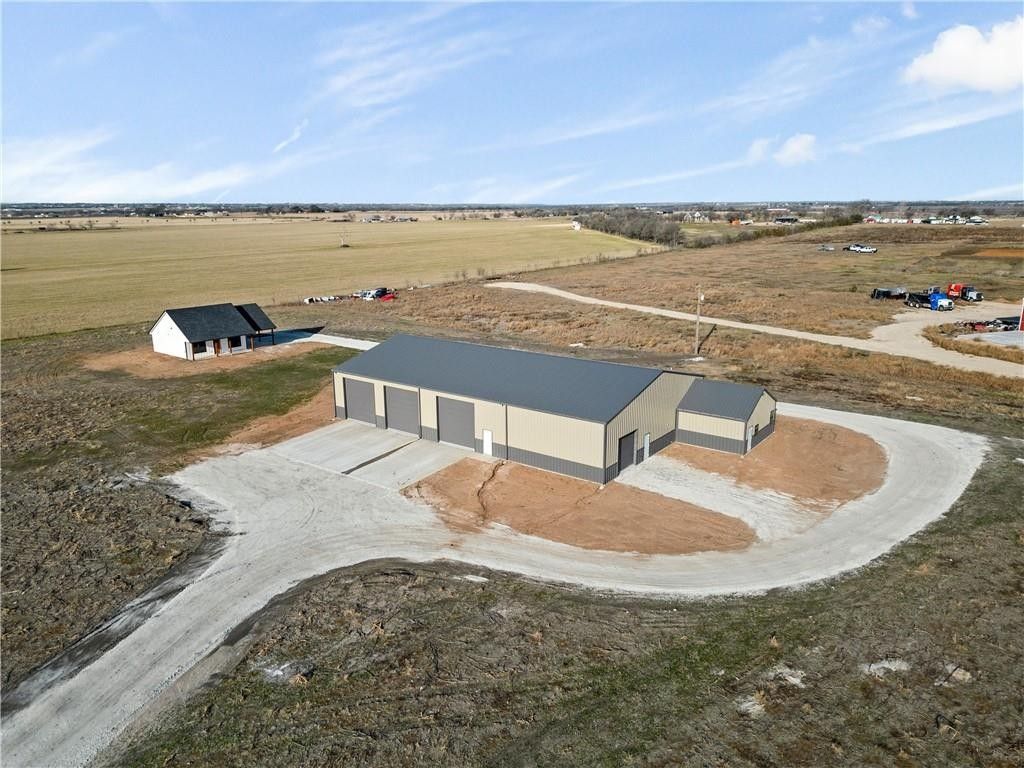 5 acres in Falls County, Texas