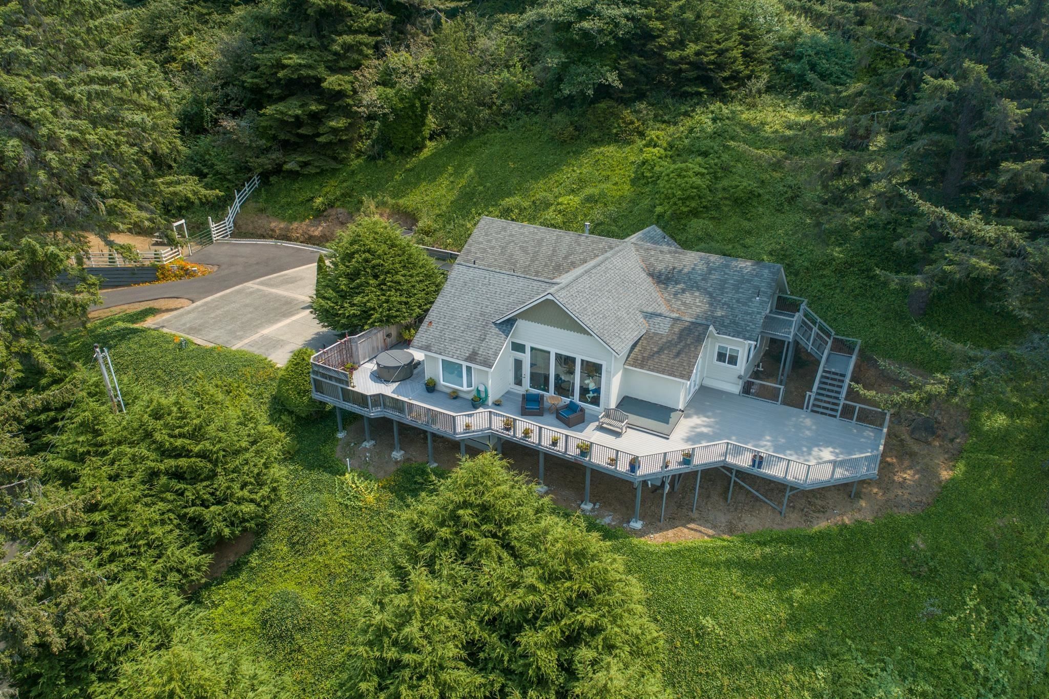 10 acres in Del Norte County, California