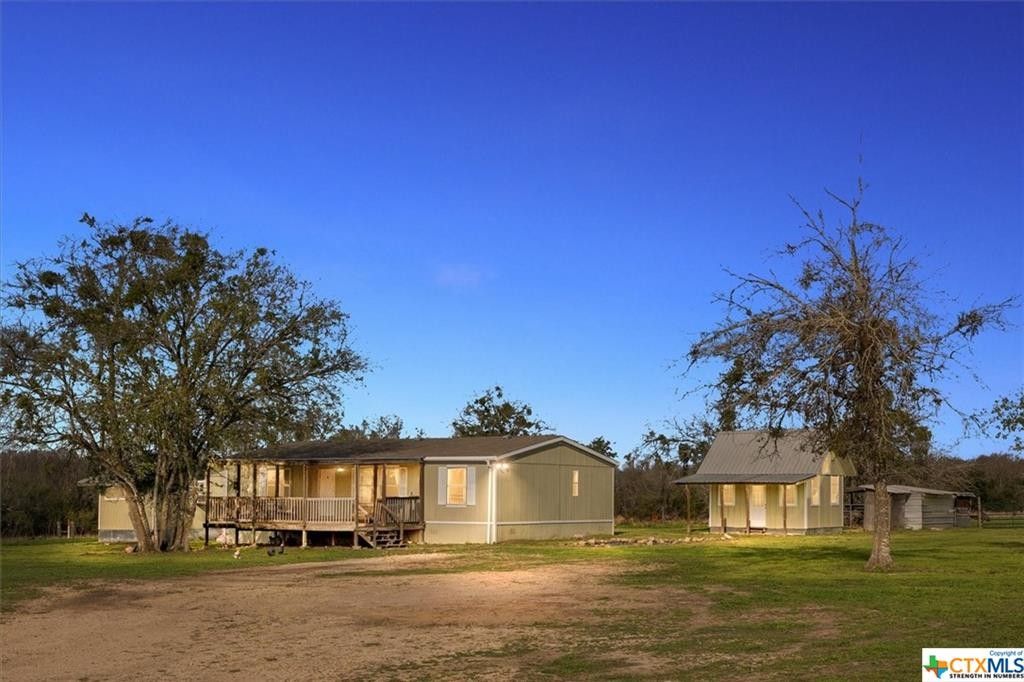 17 acres in Caldwell County, Texas