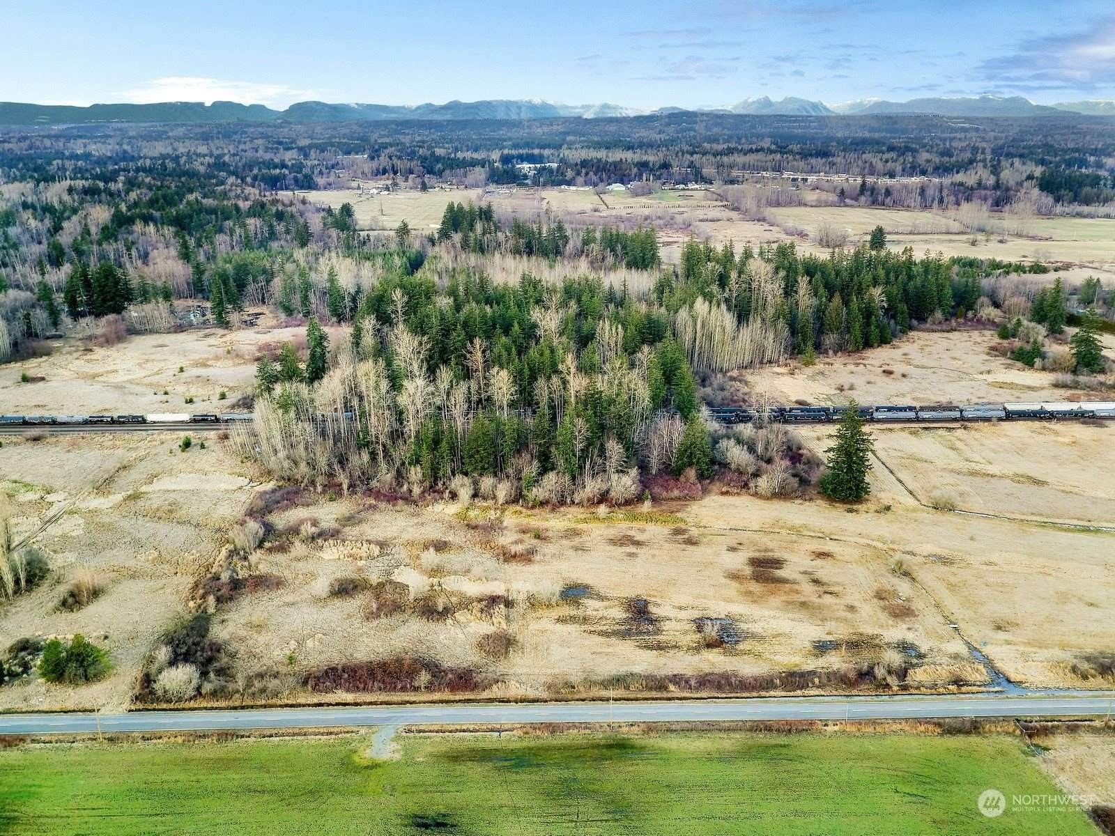 10 acres in County, Washington