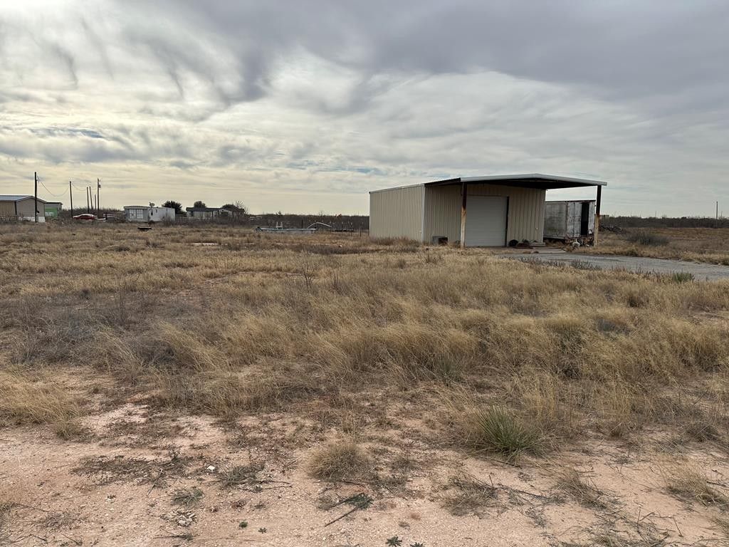 2 acres in Midland County, Texas