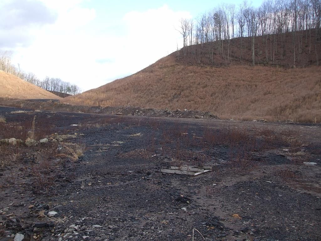 30 acres in Magoffin County, Kentucky