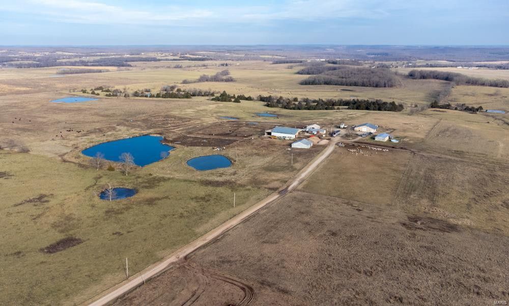 200 acres in Laclede County, Missouri