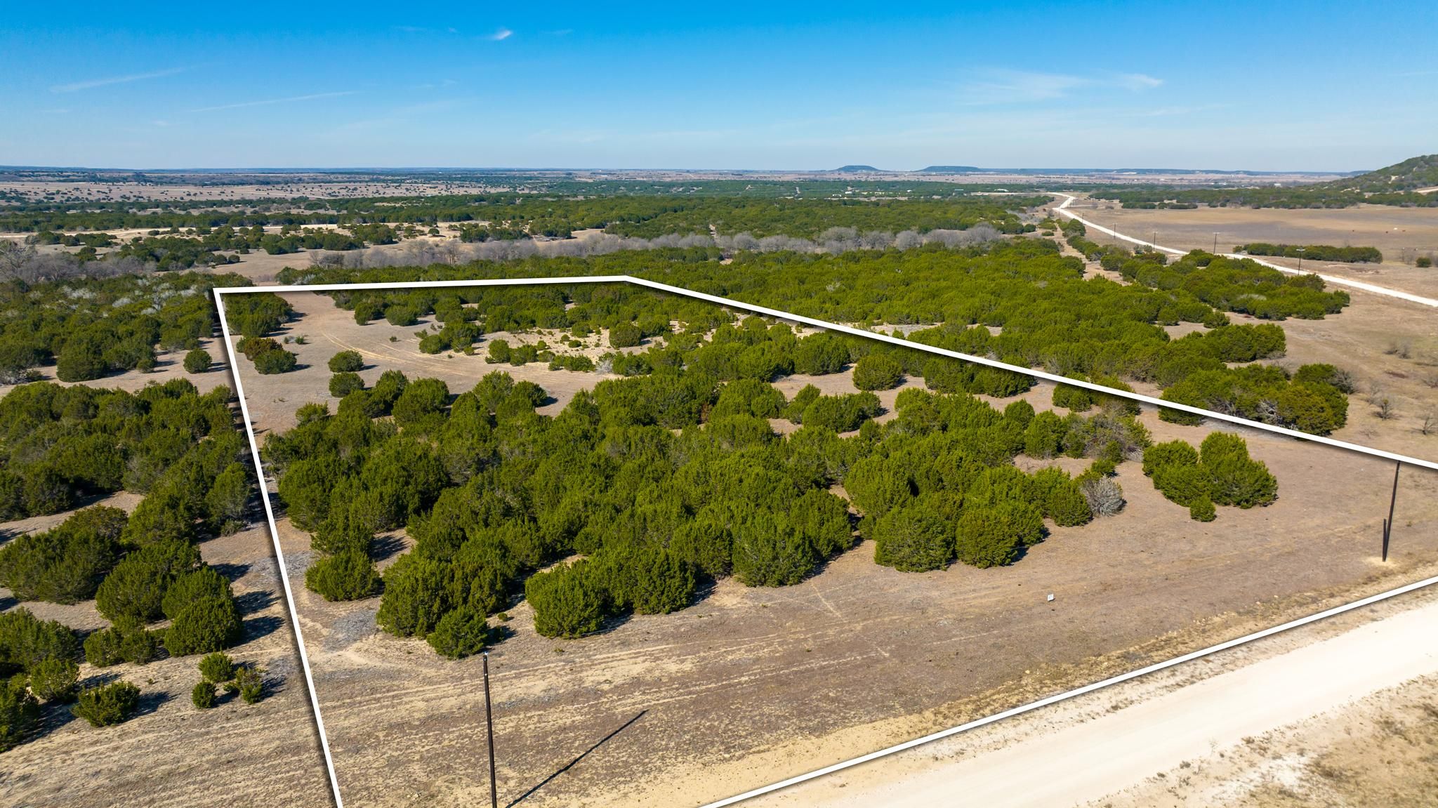 10.01 acres in Hamilton County, Texas