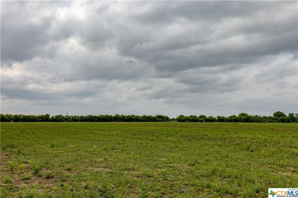 10.01 acres in Hays County, Texas