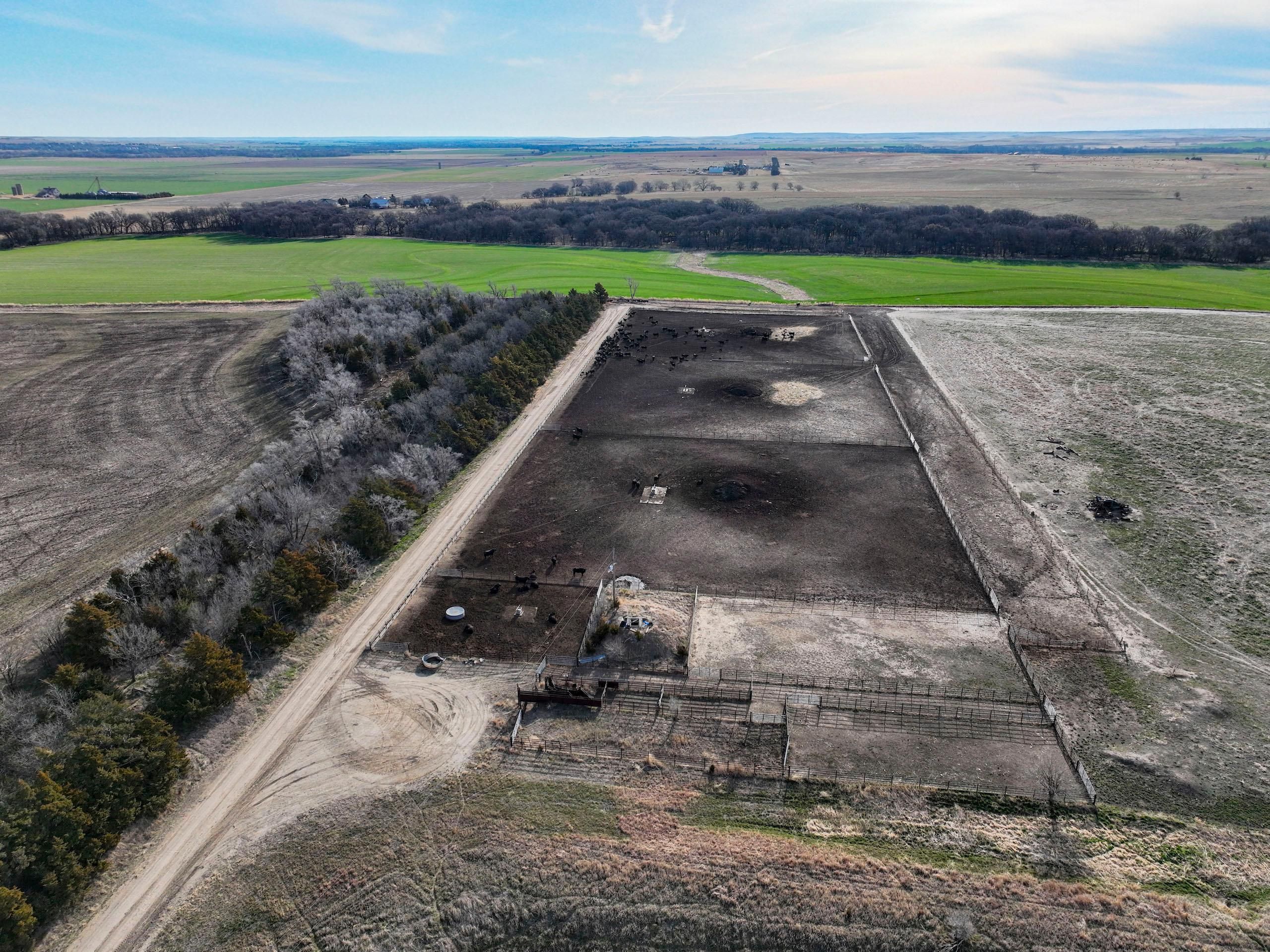 160 acres in Lincoln County, Kansas