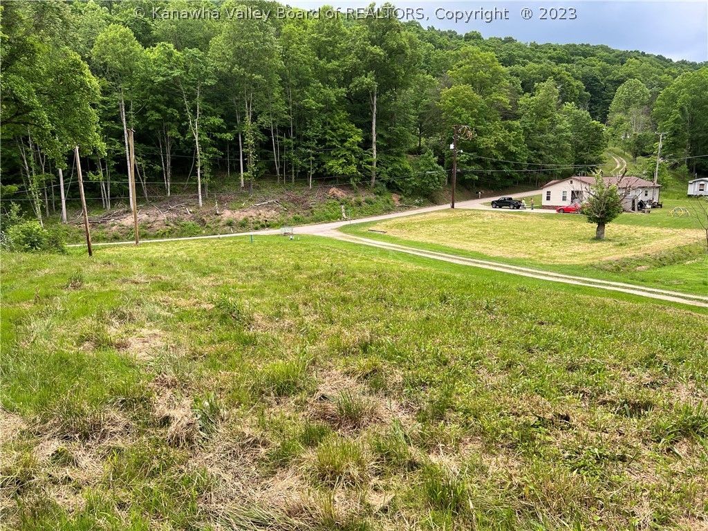 7.98 acres in Kanawha County, West Virginia