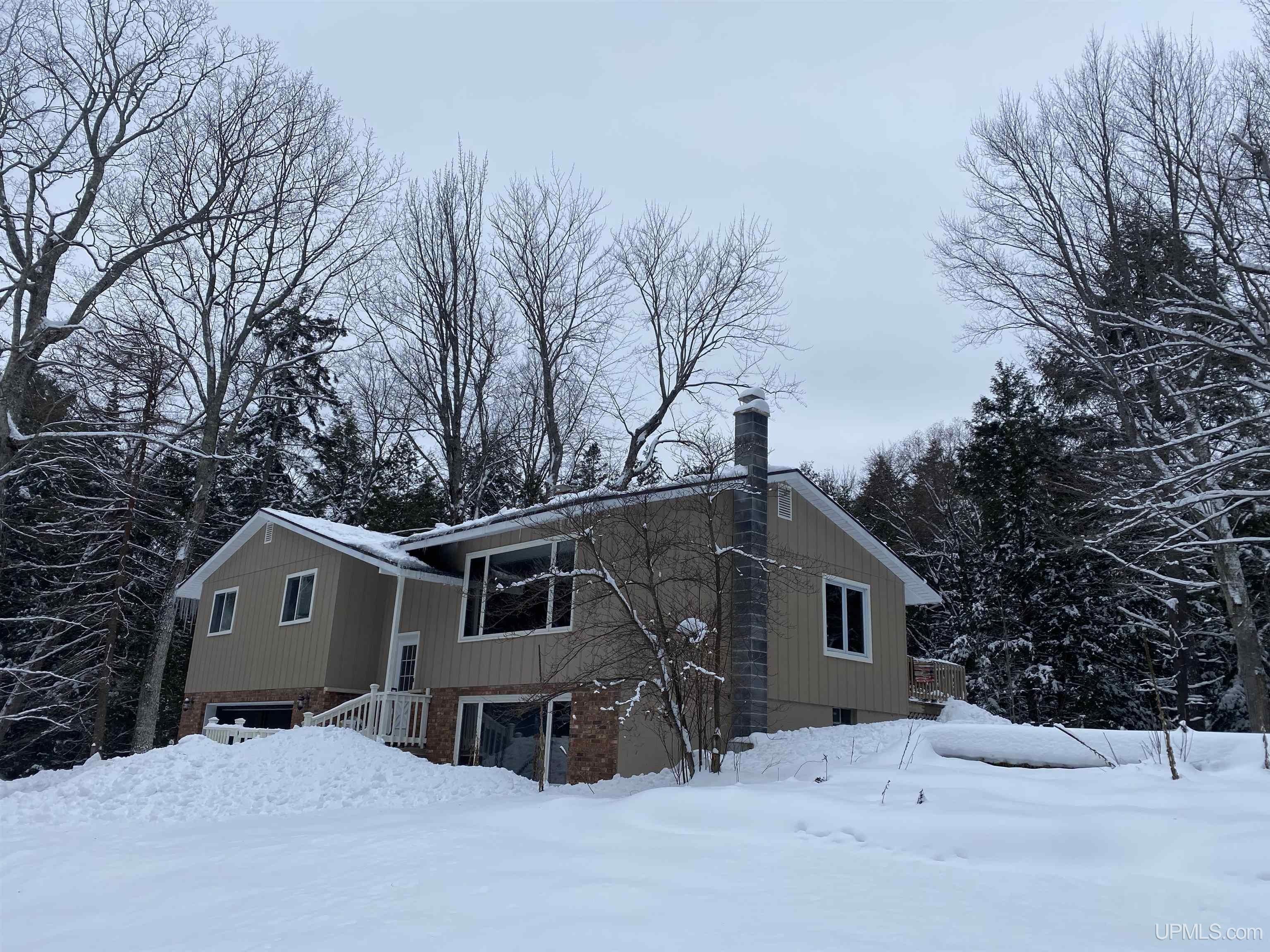 10 acres in Marquette County, Michigan