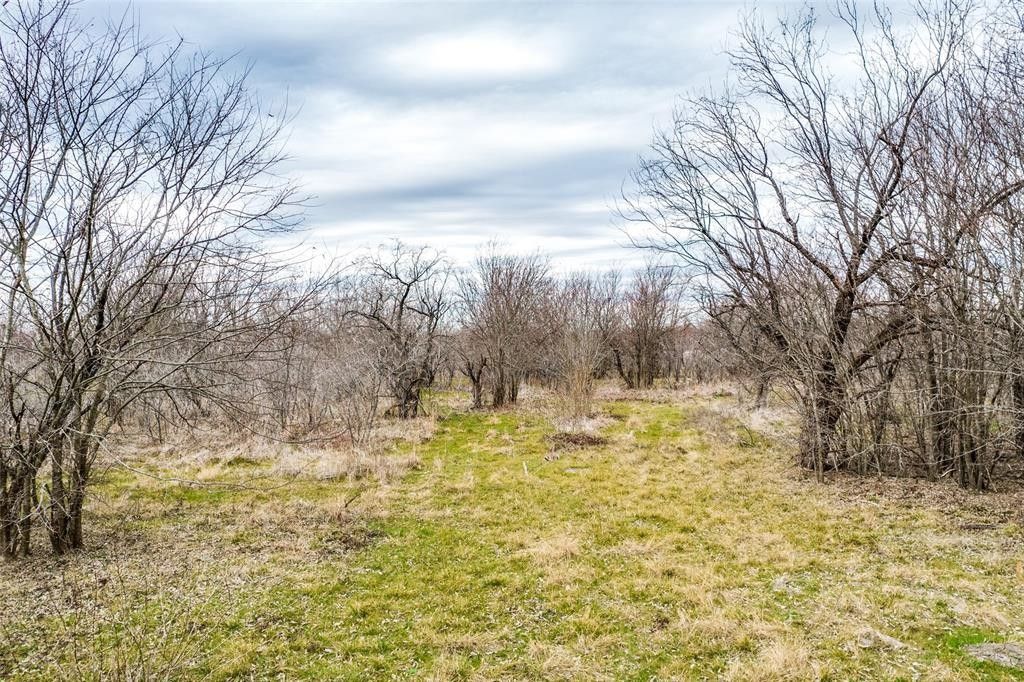 2 acres in Kaufman County, Texas