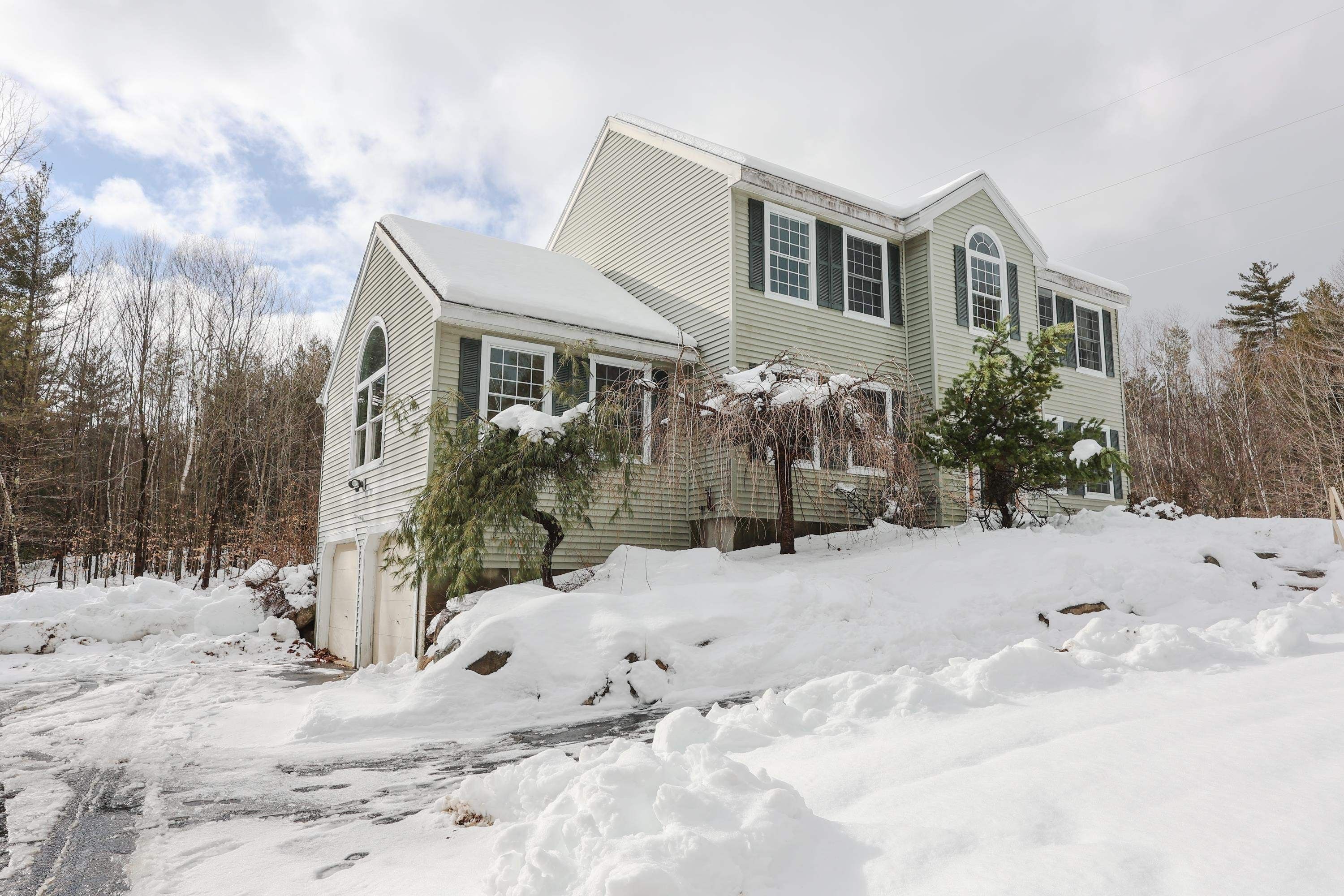 5 acres in Rockingham County, New Hampshire