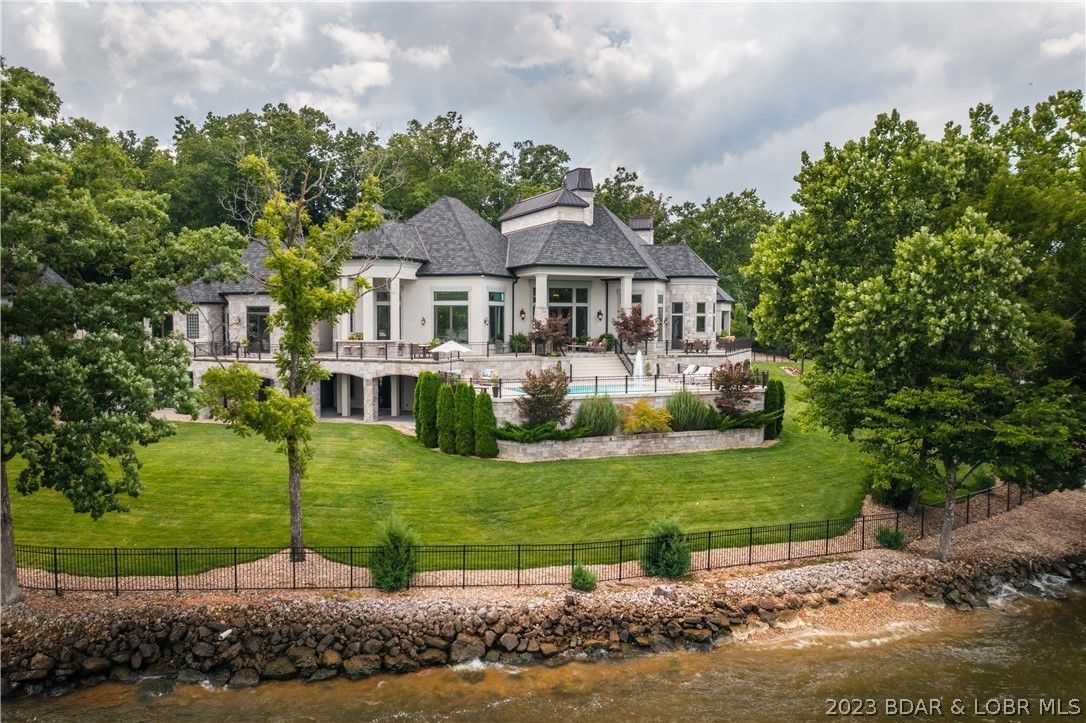 11 acres in Camden County, Missouri