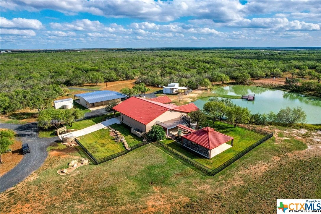 452 acres in Frio County, Texas