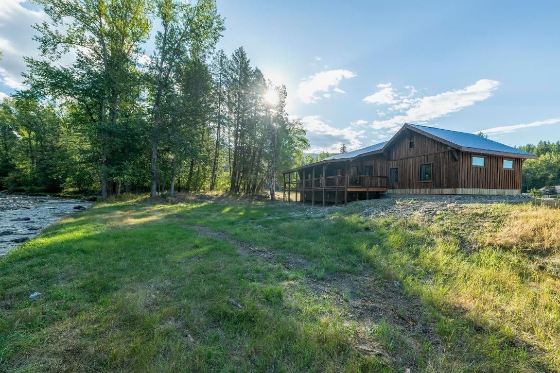 9.51 acres in Lincoln County, Montana