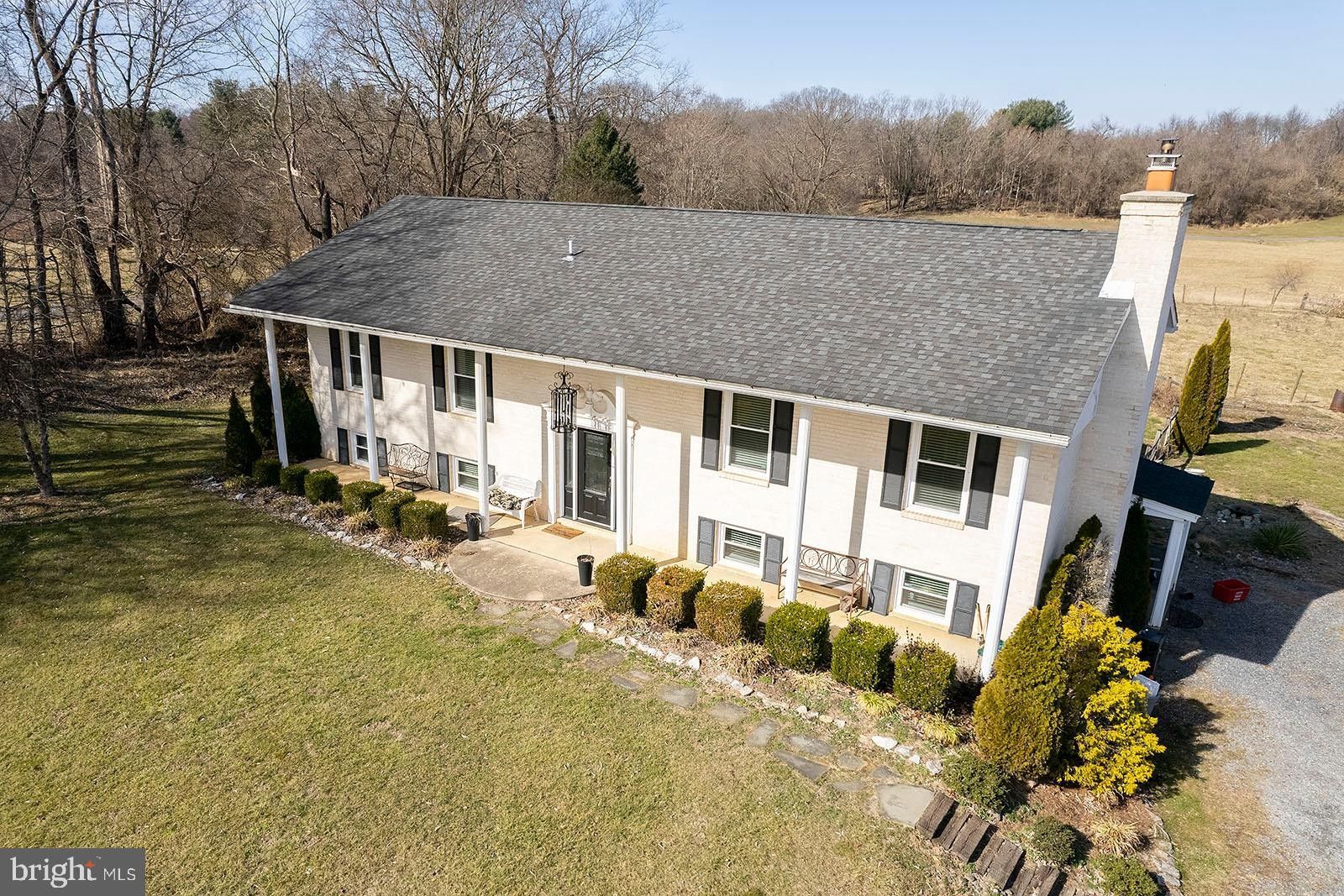 10 acres in Jefferson County, West Virginia