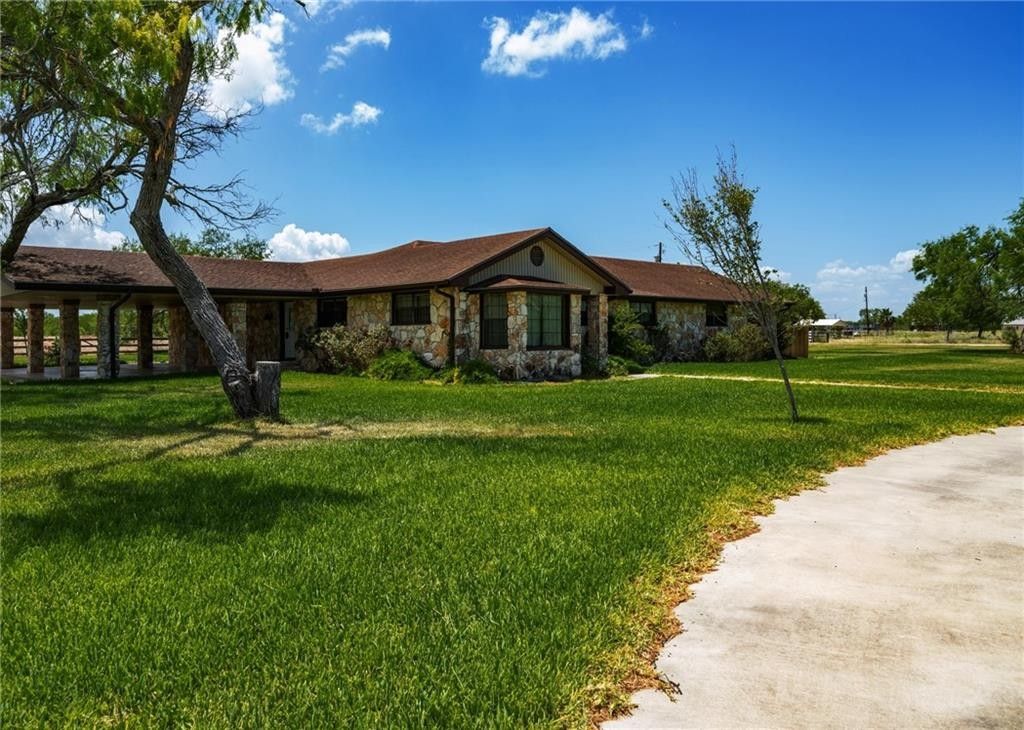 9 acres in Kleberg County, Texas