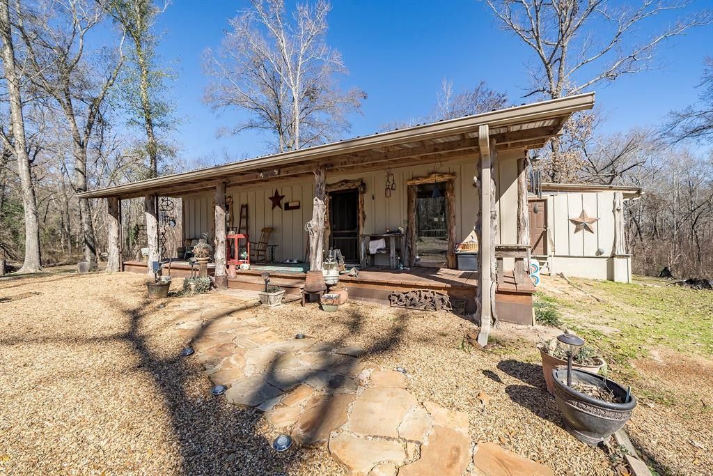 15.8 acres in Henderson County, Texas