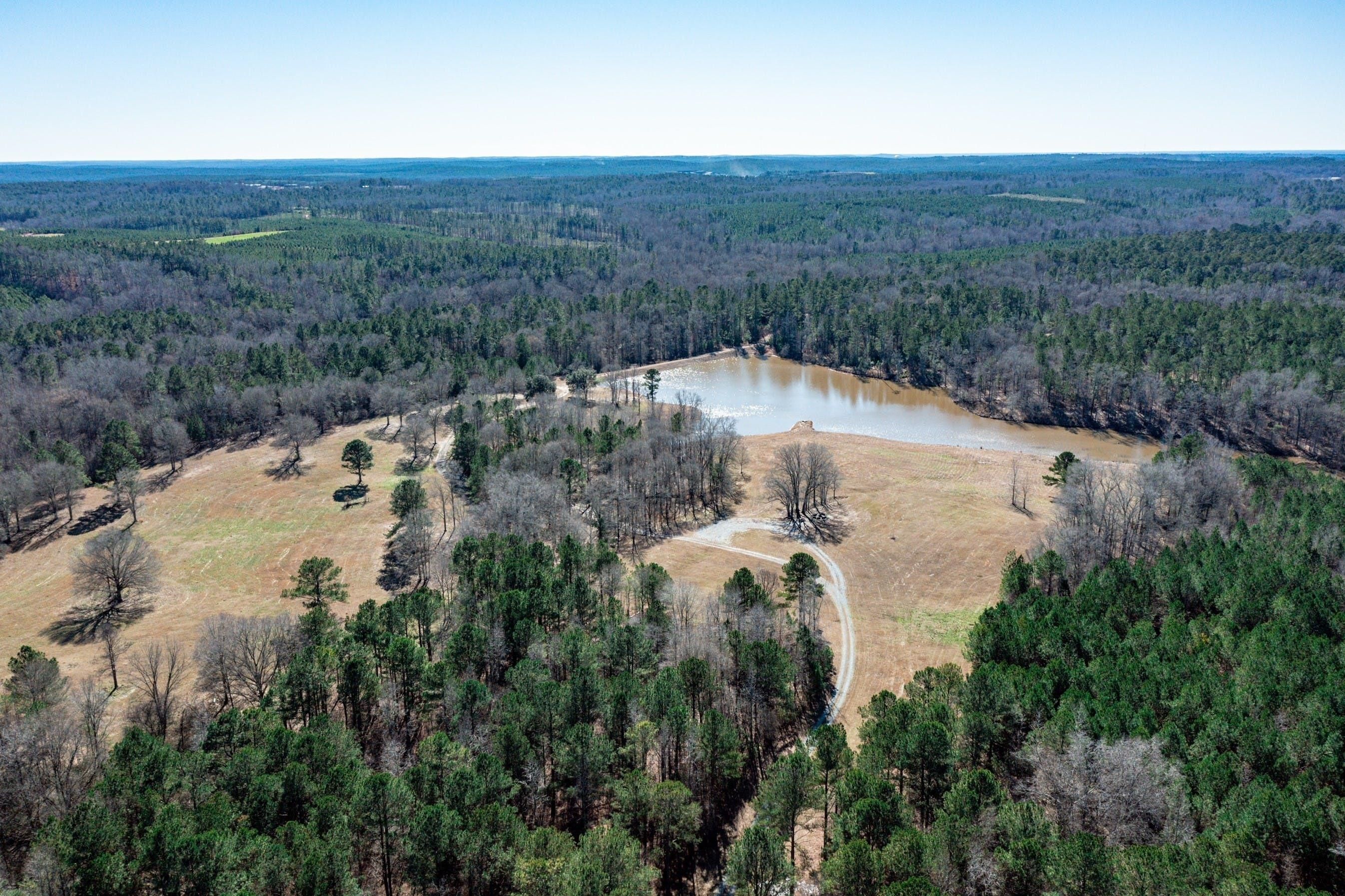 200 acres in Jones County,