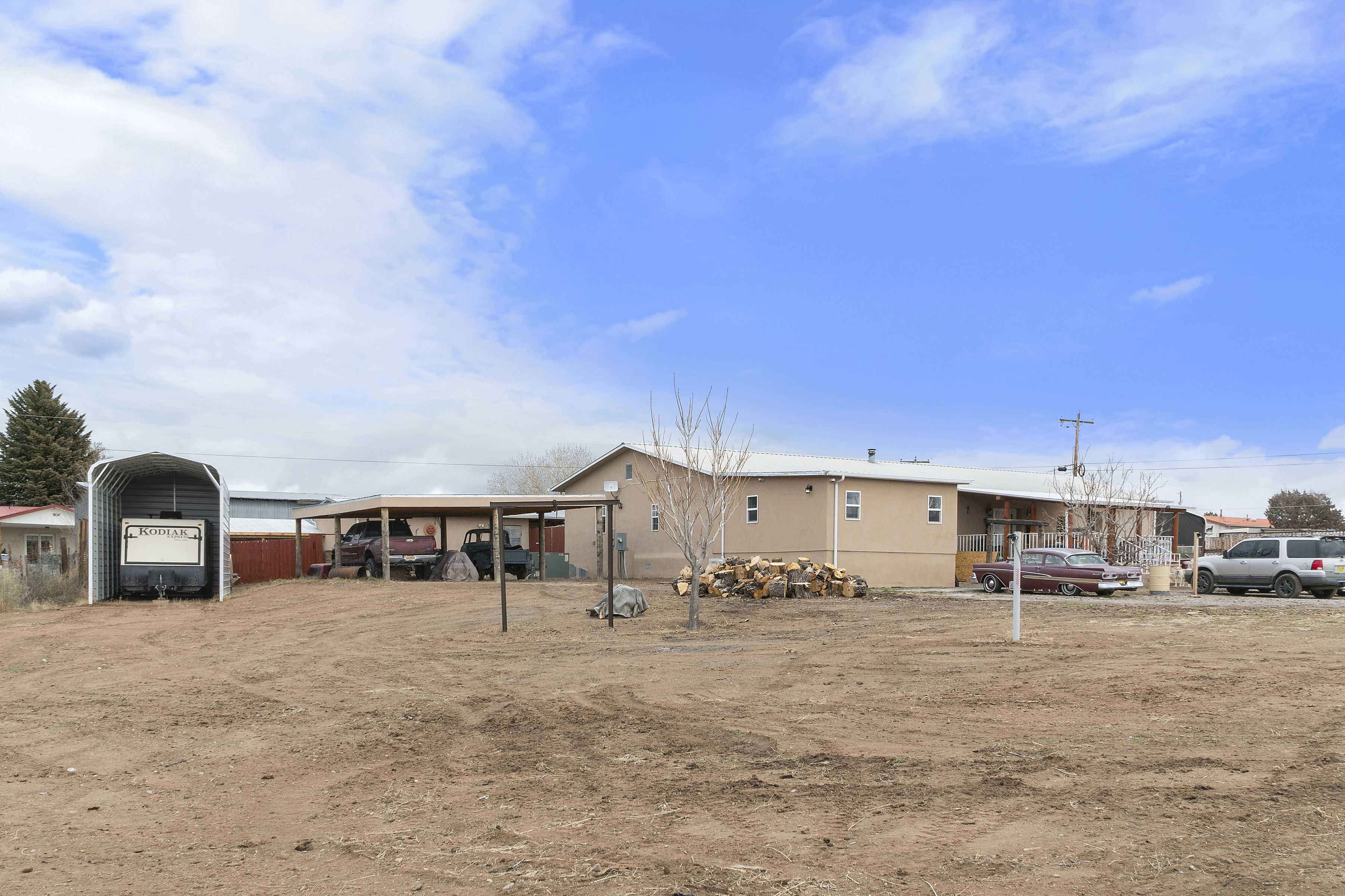 1.25 acres in Santa Fe County, New Mexico