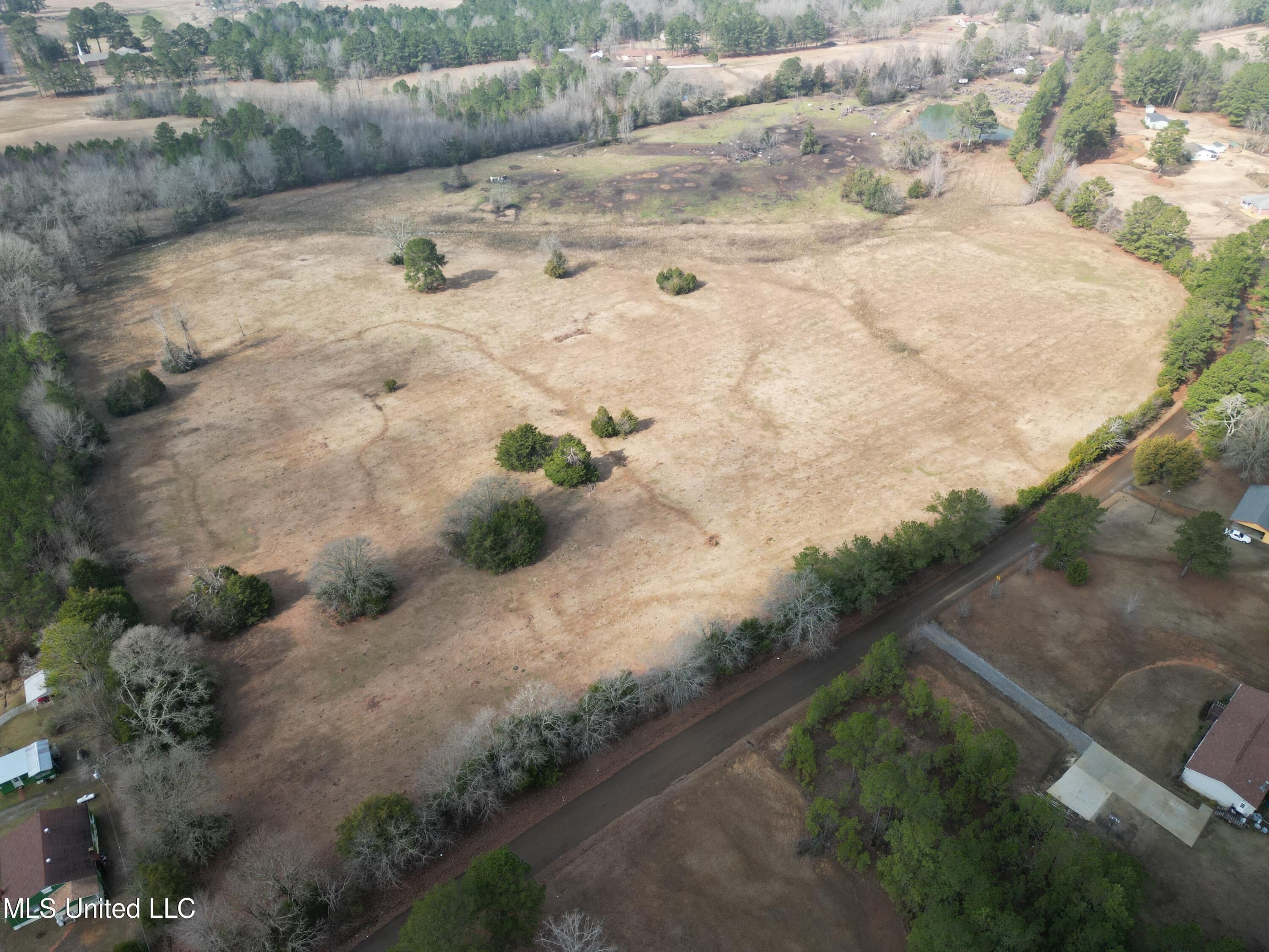 19 acres in Madison County, Mississippi