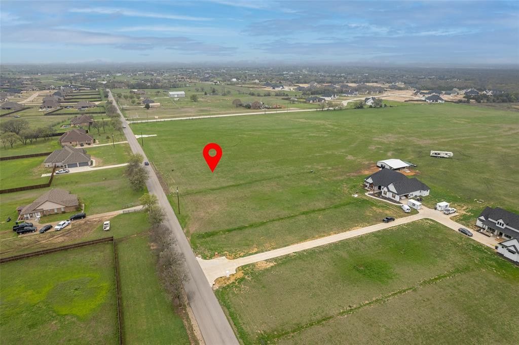 7.4 acres in Ellis County, Texas