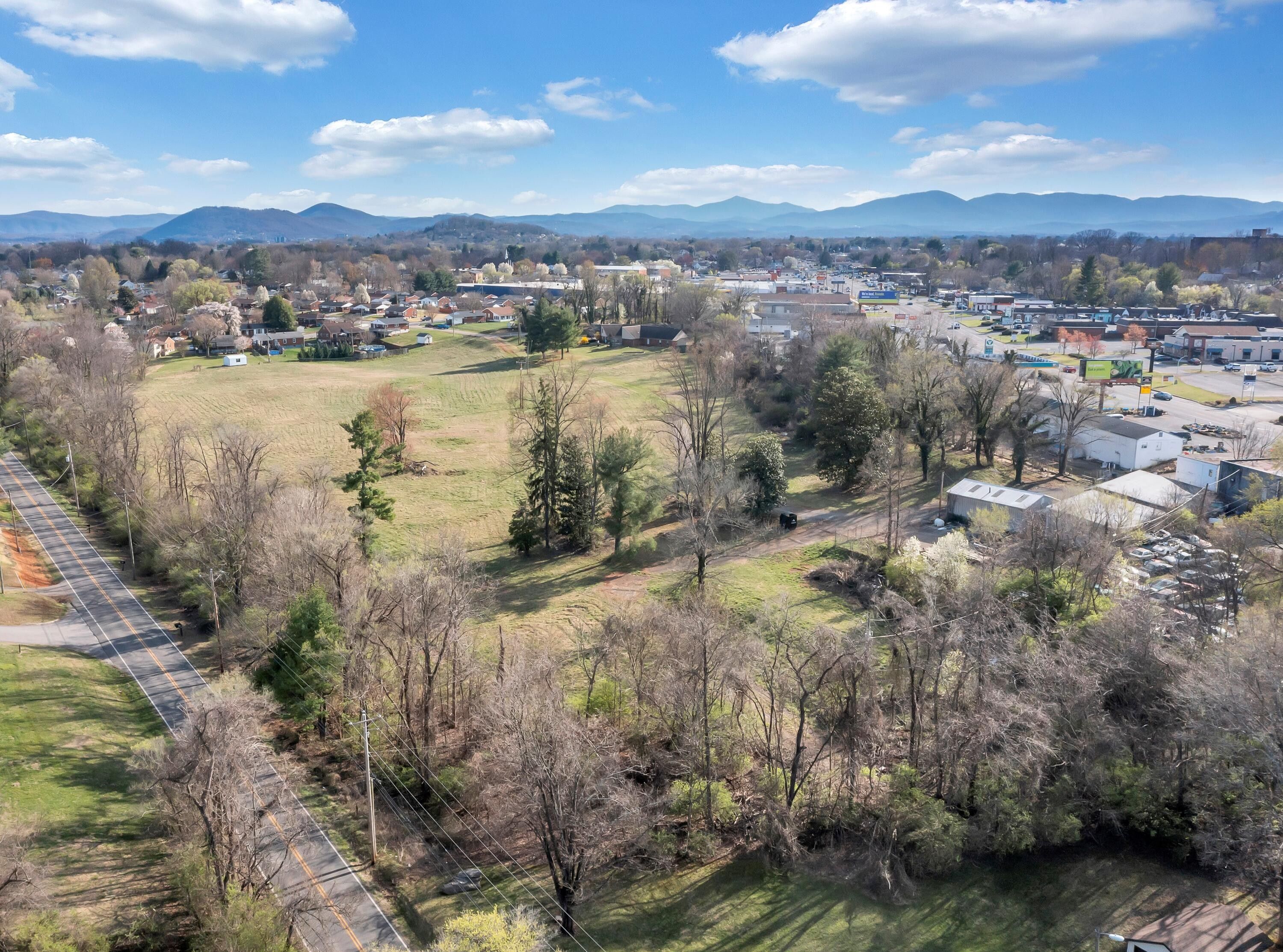 17.64 acres in Roanoke County, Virginia