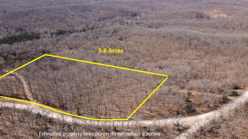 5.6 acres in Camden County, Missouri