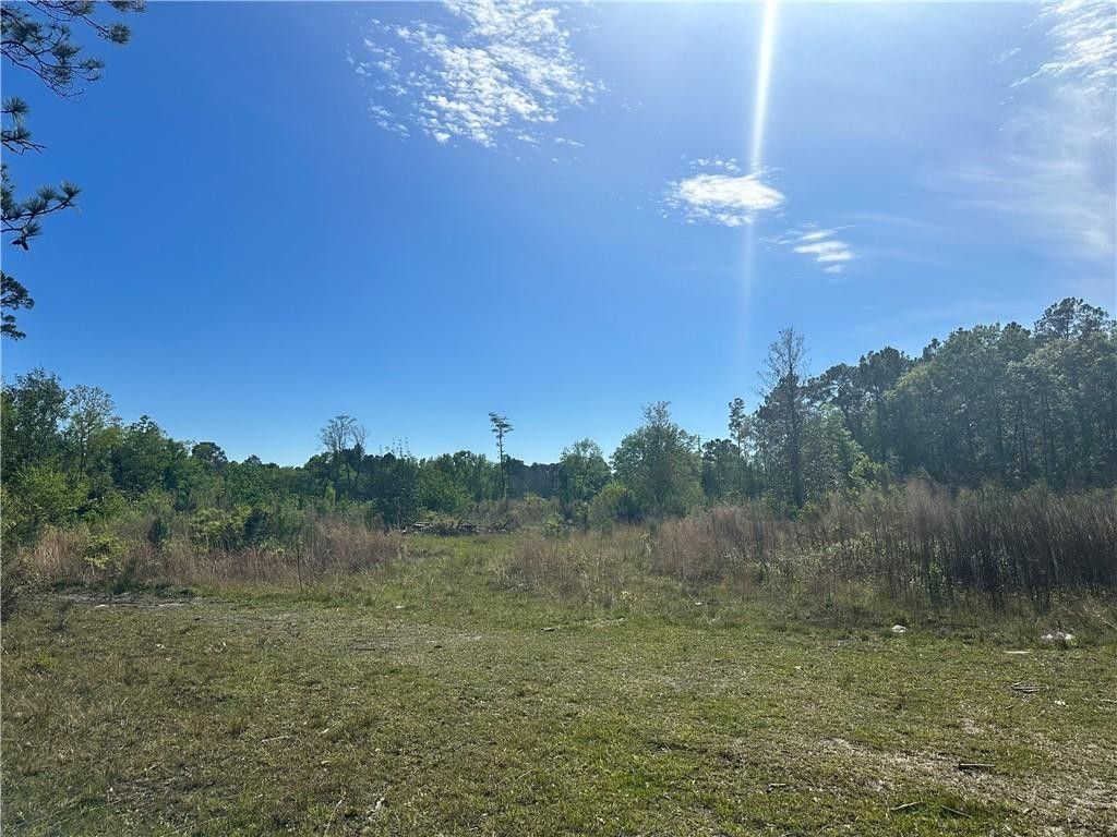 5.74 acres in Ware County,