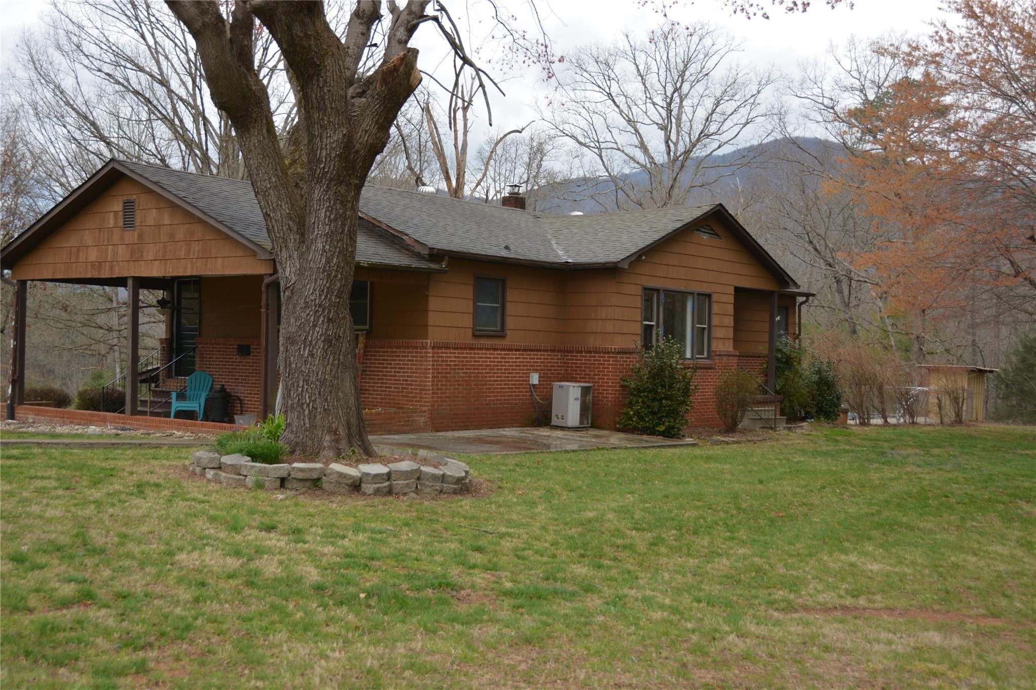 3.25 acres in McDowell County, North Carolina