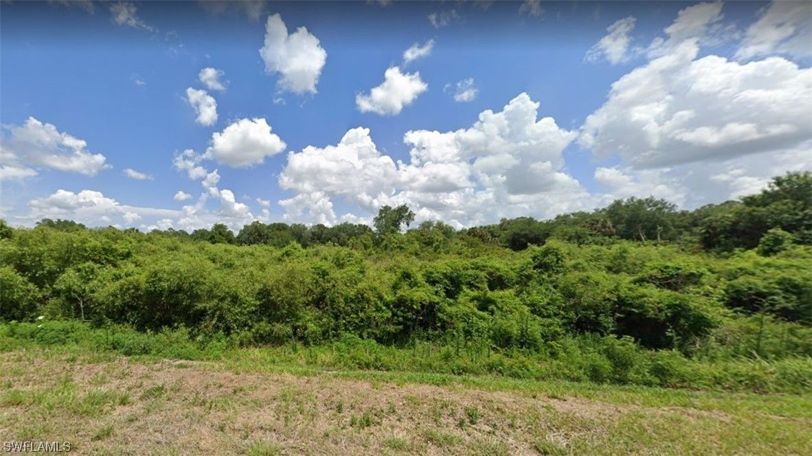0.5 acres in Lee County, Florida