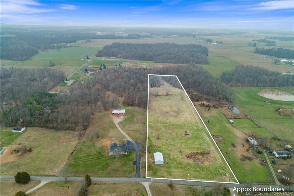9.2 acres in Harrison County, Indiana