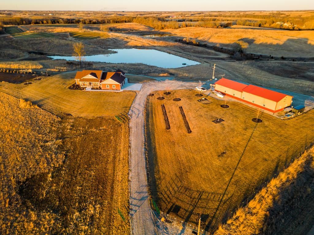 269 acres in Davis County, Iowa