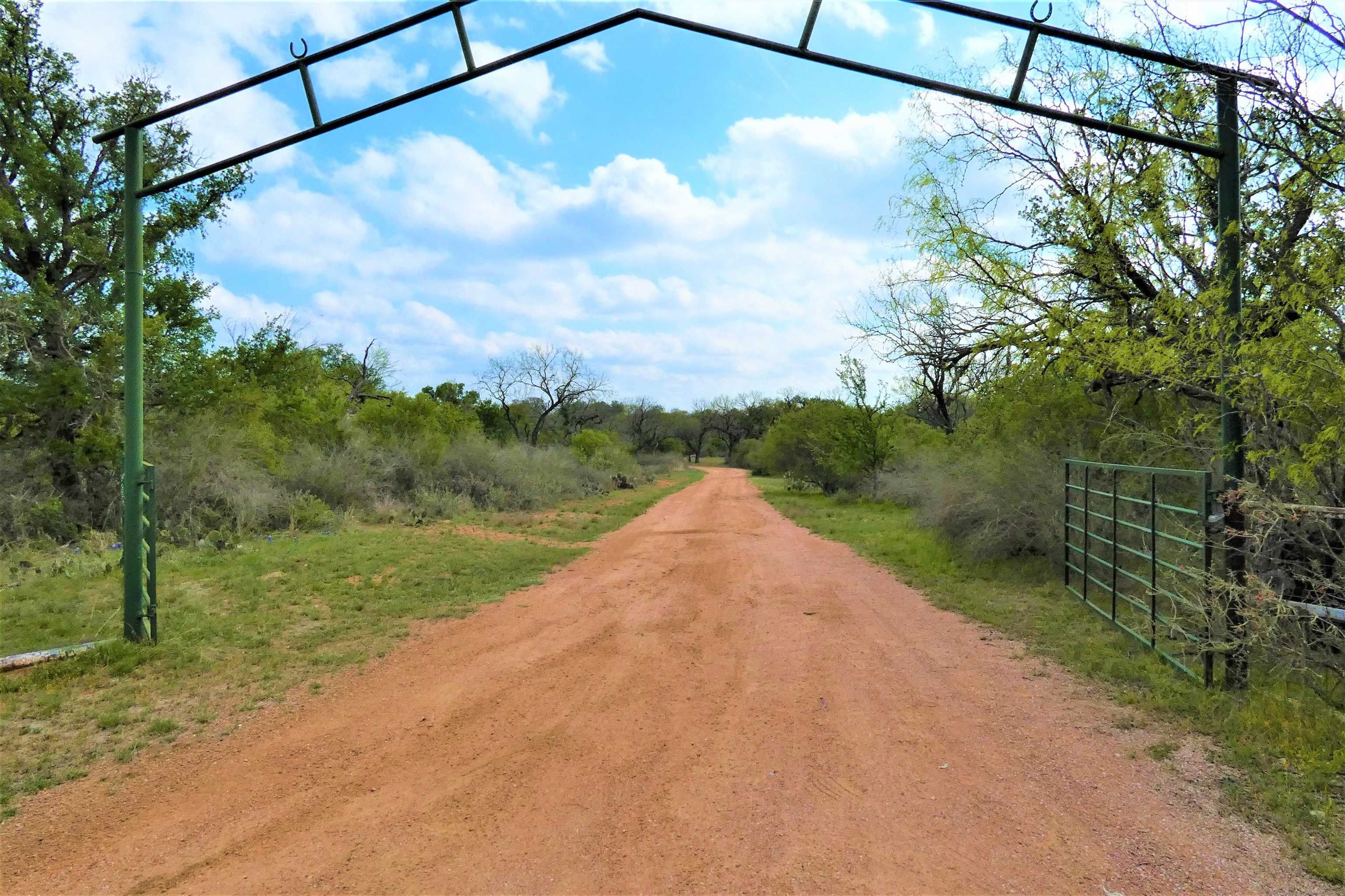 5.08 acres in Llano County, Texas