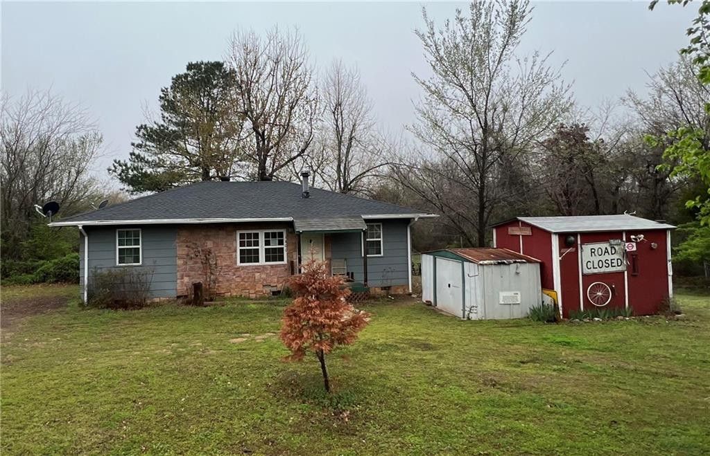 Traditional, Single Family Harrah, OK