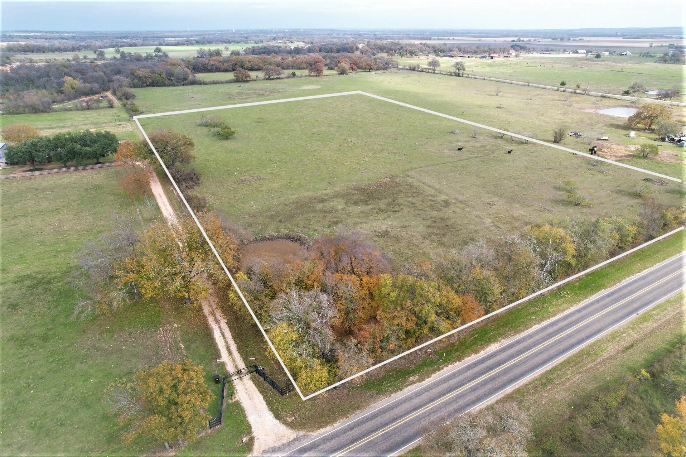 2449 FM1600, Cameron, TX 76520