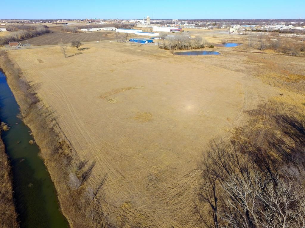 10 acres in Lyon County, Kansas