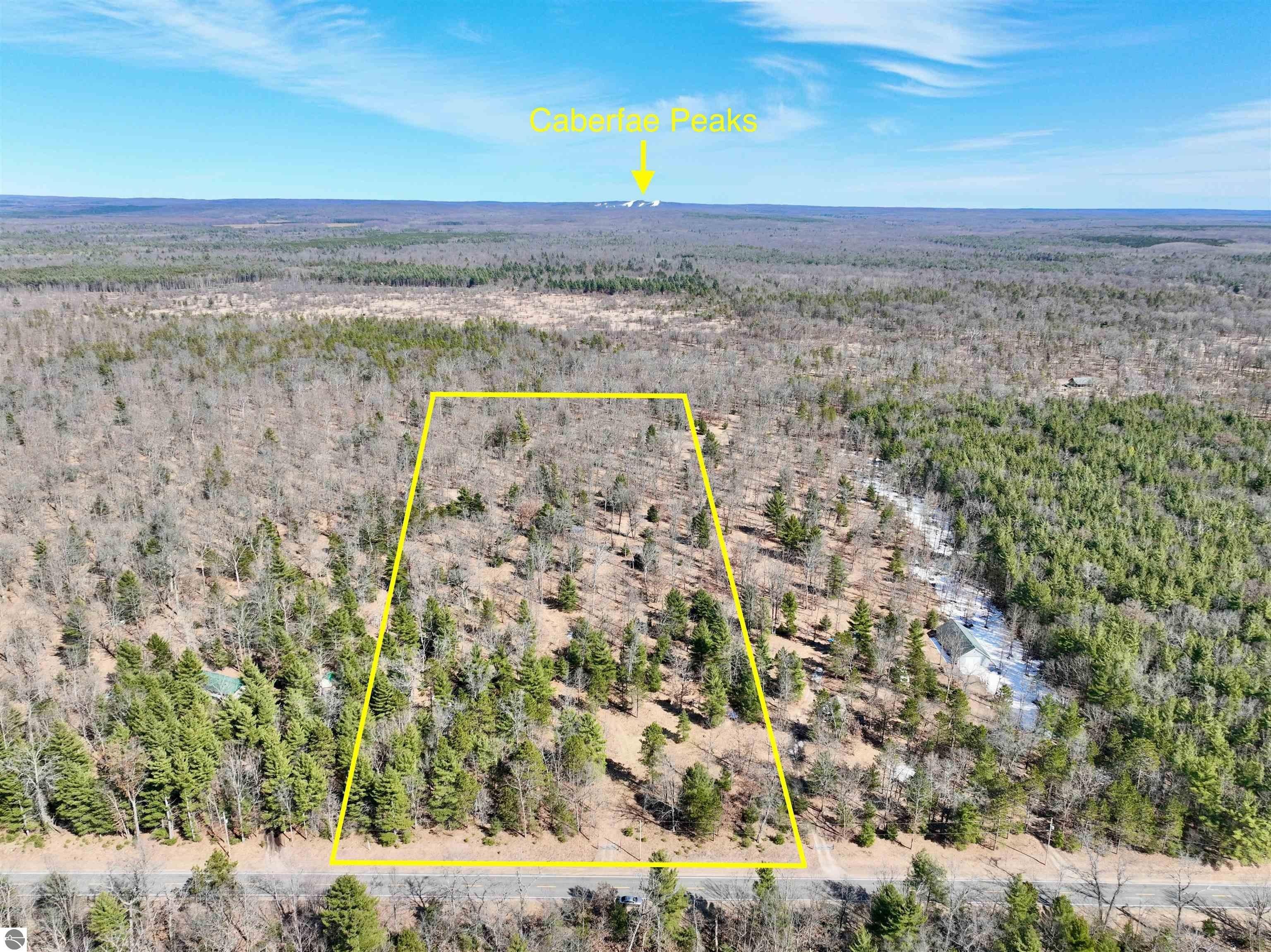 10 acres in Manistee County, Michigan